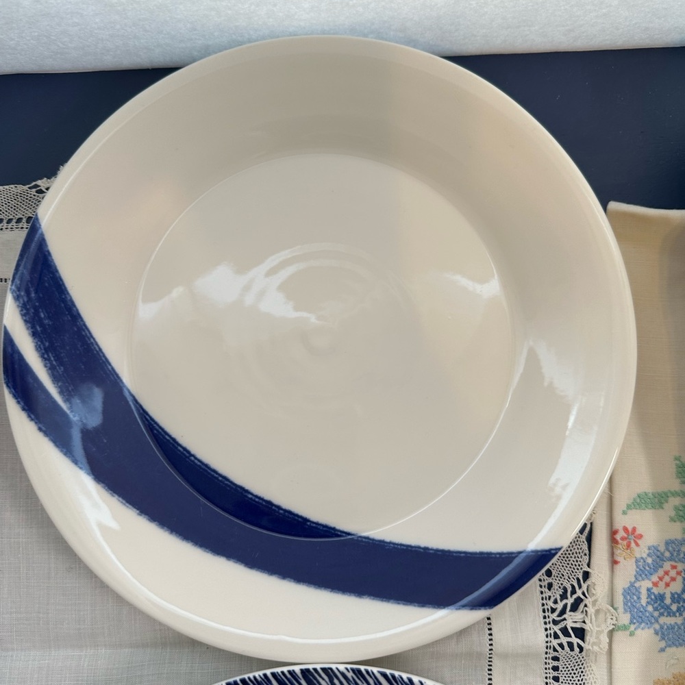 Royal Doulton 9” Tapas Plates - Picture 4 of 9